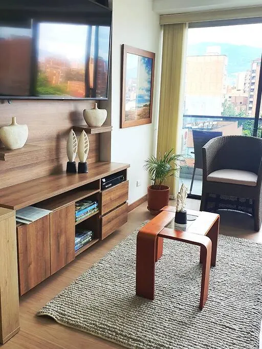 Tres33 #707 7Th Heaven-Views, King Bed, Wifi, Desk Apartment Medellin